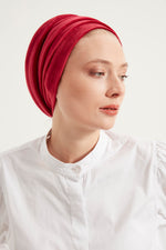 Red velvet turban - Haneenalsaify