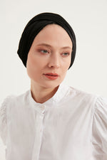 Black velvet turban - Haneenalsaify