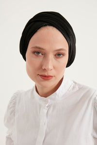 Black velvet turban - Haneenalsaify - Haneen Alsaify hijab , velvet easy turban 